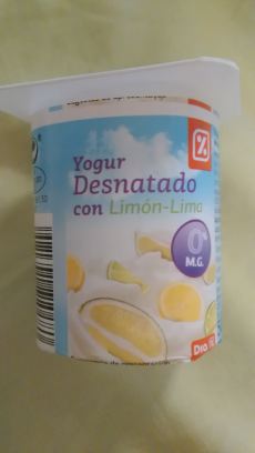 Yogur desnatado lima limón Día