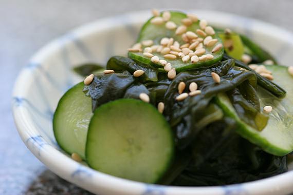 Sunomono de pepino y wakame