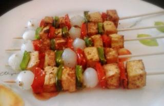 Brochetas de tofu a la plancha