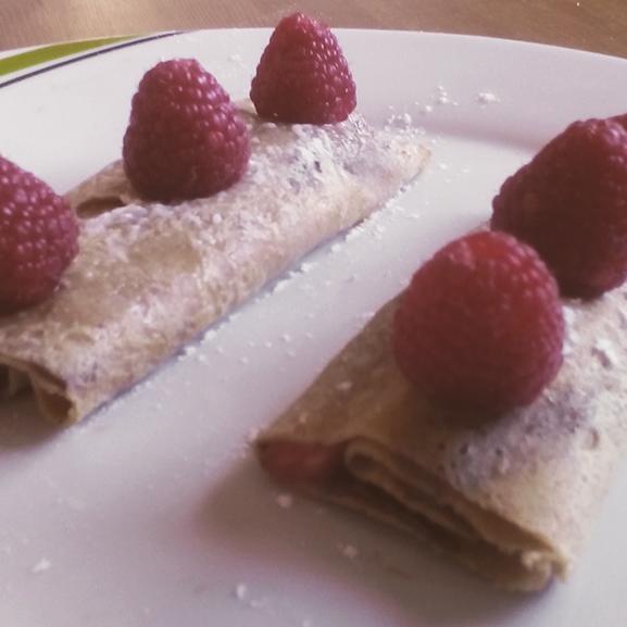 Crepes de avena con chocolate y fresas