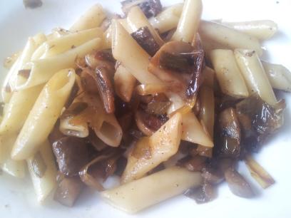 Pasta con puerro y champis