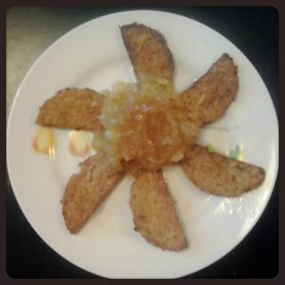 Tempeh con cebolla caramelizada