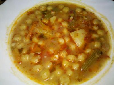 Cardo con garbanzos