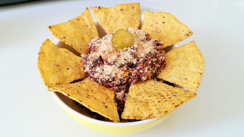 Frijoles refritos con nachos