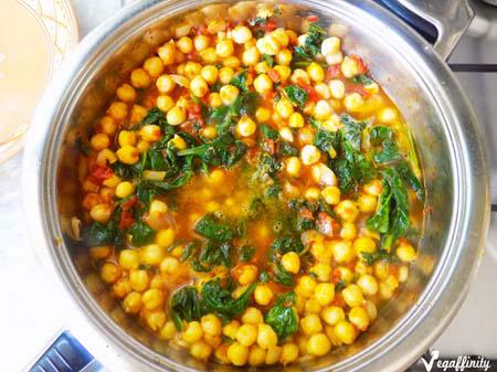 Garbanzos con espinacas