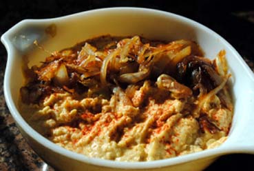 Hummus de cebolla caramelizada